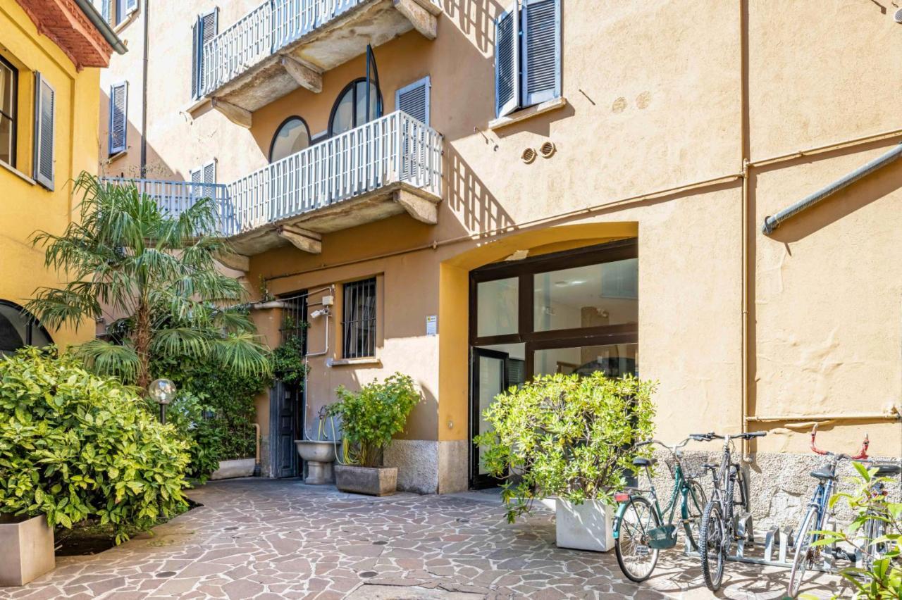 Easylife - Romantico Appartamento Sulla Darsena ميلان المظهر الخارجي الصورة