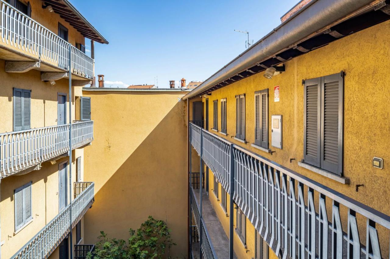 Easylife - Romantico Appartamento Sulla Darsena ميلان المظهر الخارجي الصورة